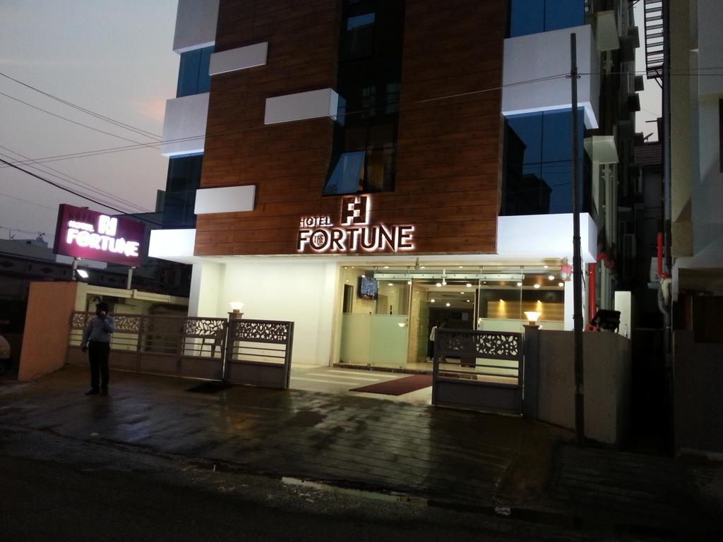 Hotel The Fortune Coimbatore Bagian luar foto